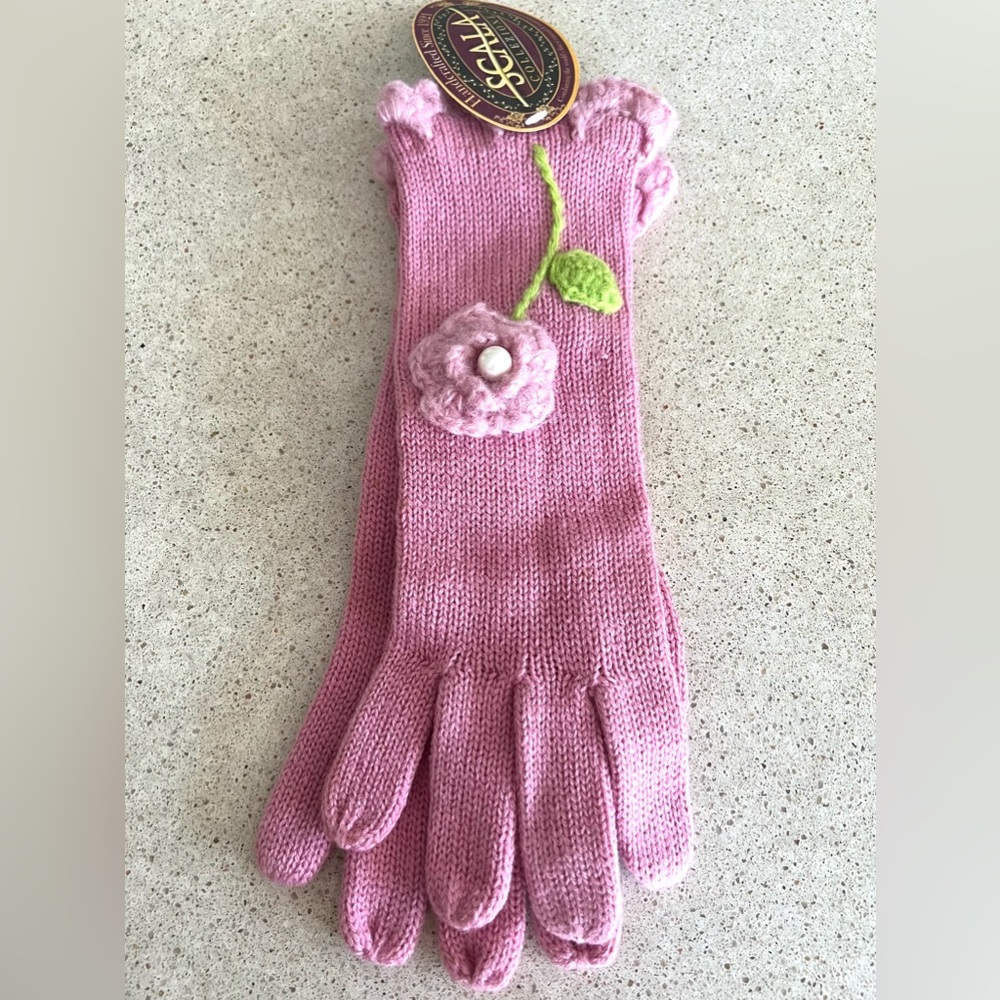 Scala 🆕/ Vintage pink ladies gloves